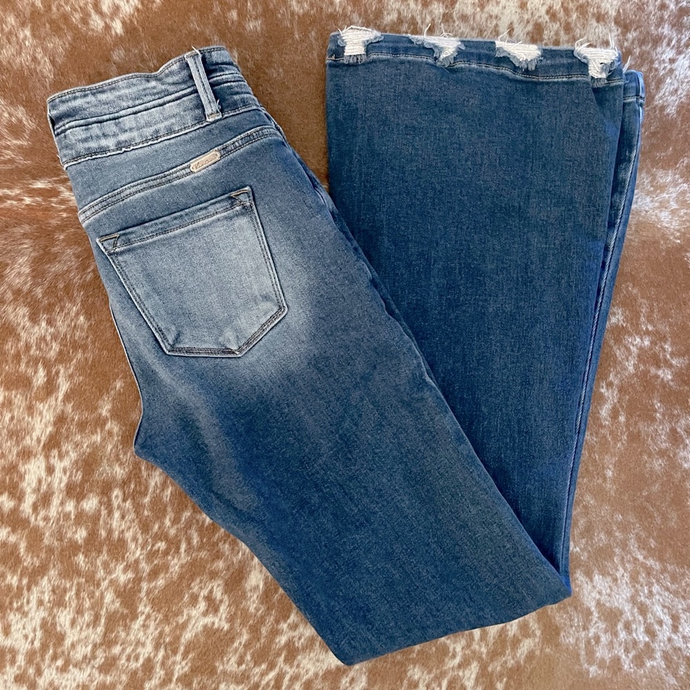 Kancan High Rise Flare Jeans - Size 27 Length 34